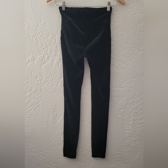 Spanx Velvety Leggings Size Small - Picture 2 of 8